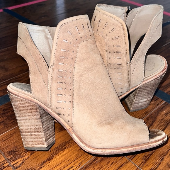 Vince Camuto Light Brown/Tan Open Toe Leather Booties - Picture 4 of 6